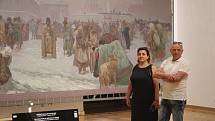 Cyklus obrazů tvoří 20 velkých pláten, v nichž Alfons Mucha ztvárnil dějiny slovanských národů.