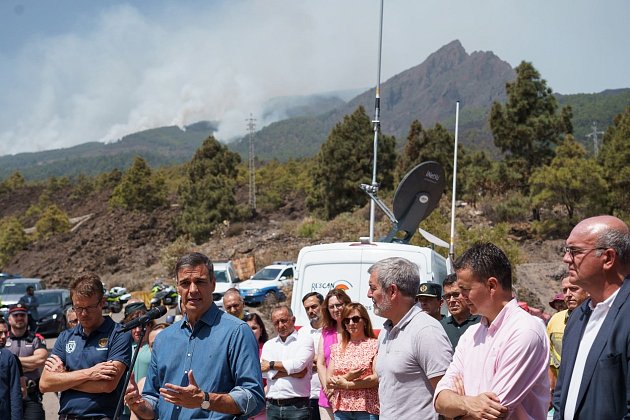 Požáry na Tenerife: Shořelo sedm procent území, plameny ale postupují pomaleji