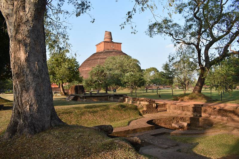 Stúpa ve městě Anuradhapura