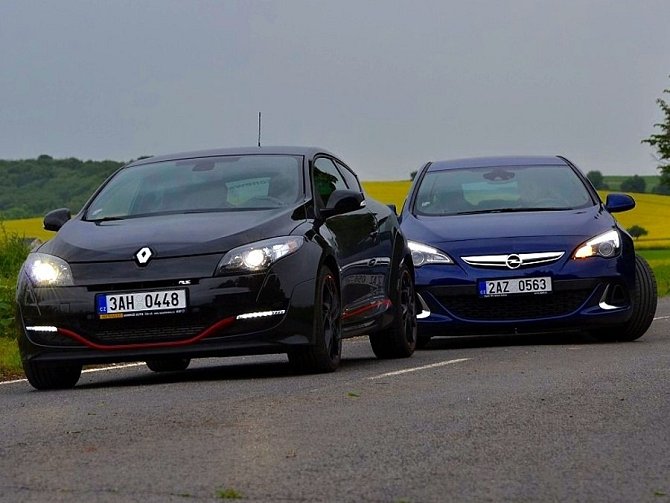 Srovnání Opelu Astra OPC a Renaultu Mégane R.S.