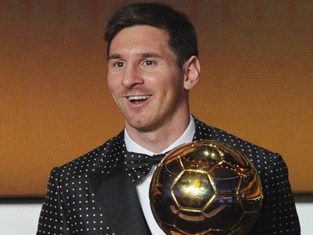 Hvězdný kanonýr Lionel Messi získal počtvrté za sebou Zlatý míč.