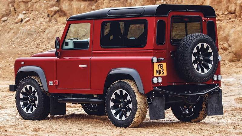 Land Rover Defender Works V8.