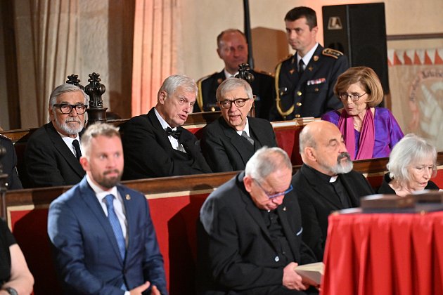 Slavnostní udílení státních vyznamenání na Pražském hradě. Osobnosti poprvé vyznamenal český prezident Petr Pavel.