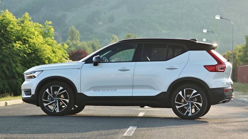 Volvo XC40 T5 AWD R-Design.