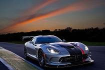 Dodge Viper ACR.