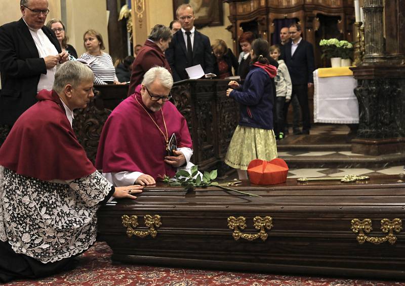 Příjezd ostatků kardinála Berana do Prahy