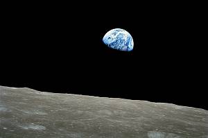 Východ Země - jeden z nejslavnějších snímků 20. století pořídil astronaut Bill Anders z mise Apollo 8.