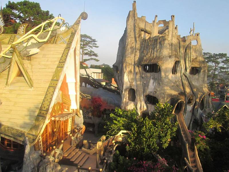 Bláznivý dům ve Vietnamu