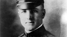 Stíhací eso první světové války Frank Luke. Byl rebelem, dokázal ale za pár dní sestřelit čtyři letouny a čtyři průzkumné balóny.