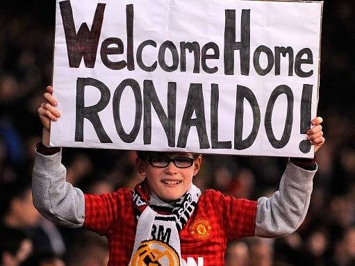 Cristiano Ronaldo si na Old Trafford mohl připadat jako doma.