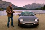 Jeremy Clarkson a Porsche s kontroverzní poznávací značkou.