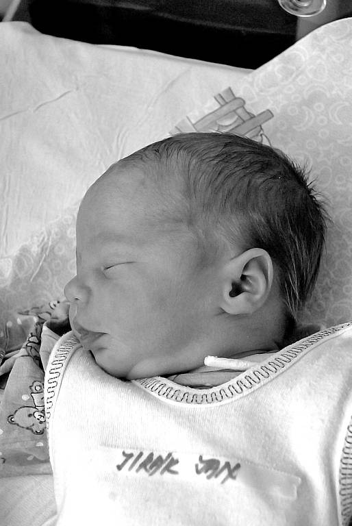 Jan Jirák, 13. 2. 2008, 49 cm, 3000 g, Fakultní nemocnice Na Bulovce