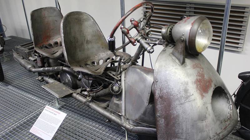 Jeden z prototypů dálníku Jana Anderleho je vystaven v Národním technickém muzeu
