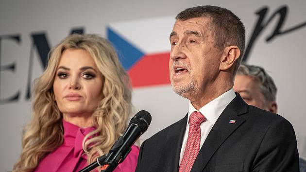 Prezidentský kandidát a postupující do druhého kola Andrej Babiš vystoupil na tiskové konferenci po prvním kolo prezidentských voleb, 14. ledna 2023, Praha.