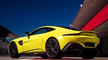 Aston Martin Vantage Lime Essence 2019