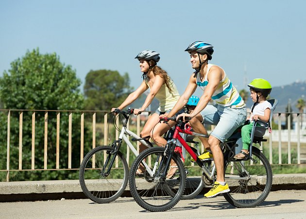 Prázdninová sezona cyklistů začíná. Jaké kolo zvolit a kam se vydat? Poradíme