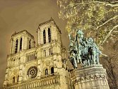 Pařížská katedrála Notre Dame