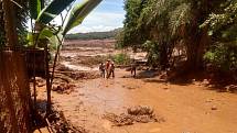 V brazilském dole Corrego de Feijao se protrhla přehrada s hlušinou