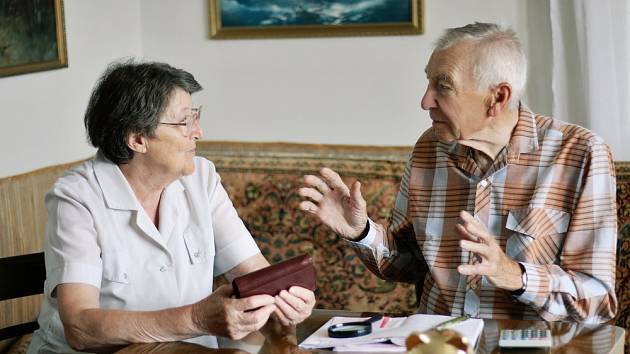 Místo dosud ohlašovaného „stropu“ v 65 letech se doba odchodu do starobního důchodu bude prodlužovat podle očekávané pravděpodobnosti dožití jednotlivých ročníků. Ilustrační snímek