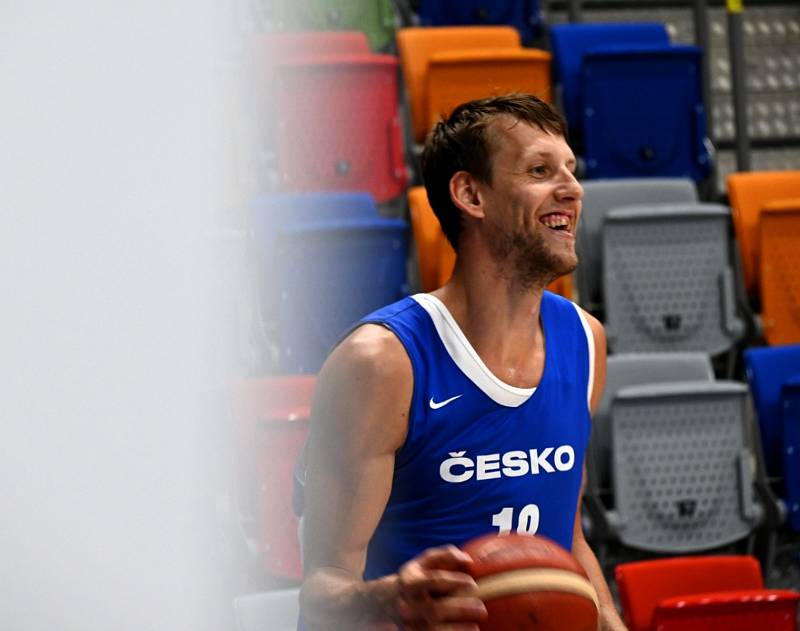 Basketbalista Jan Veselý na tréninku české reprezentace.