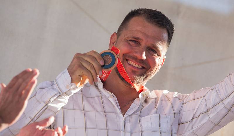 Zápasník Marek Švec dostal 14. srpna na slavnostním ceremoniálu v Havlíčkově Brodě bronzovou medaili z olympijských her v Pekingu z roku 2008. Jeho tehdejší přemožitel v přímém souboji o třetí místo ve váhové kategorii do 96 kg v řecko-římském stylu Asset