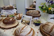 Aby kvalita českého chleba neupadala a aby měli pekaři i spotřebitelé možnost srovnání, koná se každoročně celostátní soutěž Chléb roku.
