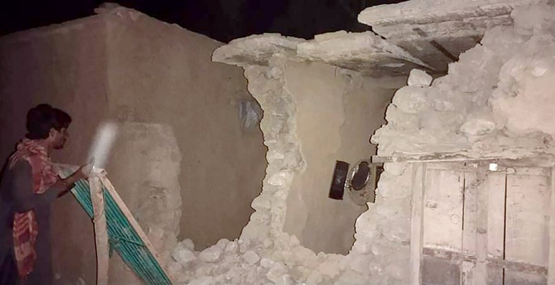 Zničený dům po zemětřesení v pákistánském Harnaiu