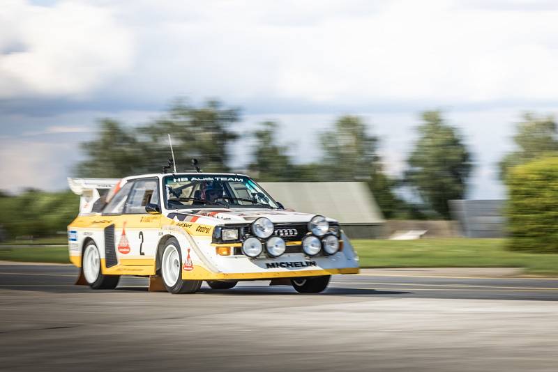 i klasické "spalovací" Audi Sport Quattro S1