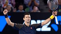 Novak Djokovič se raduje z triumfu na Australian Open.