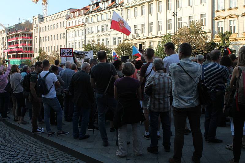 Demonstrace na Václavském náměstí v Praze u příležitosti výročí událostí z let 1968 a 1969