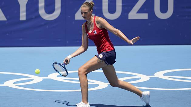 Tenistka Karolína Plíšková si v 1. kole olympijského turnaje v Tokiu snadno poradila s Francouzkou Alizé Cornetovou.