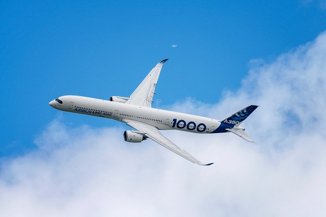 Letadlo Airbus A350 1000