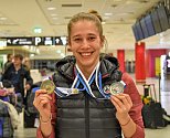 Veronika Blažíčková s medailemi z juniorského ME v Tallinnu