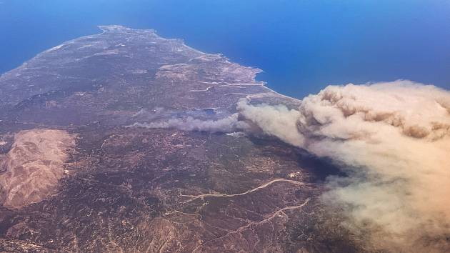 Lesní požár na ostrově Rhodos