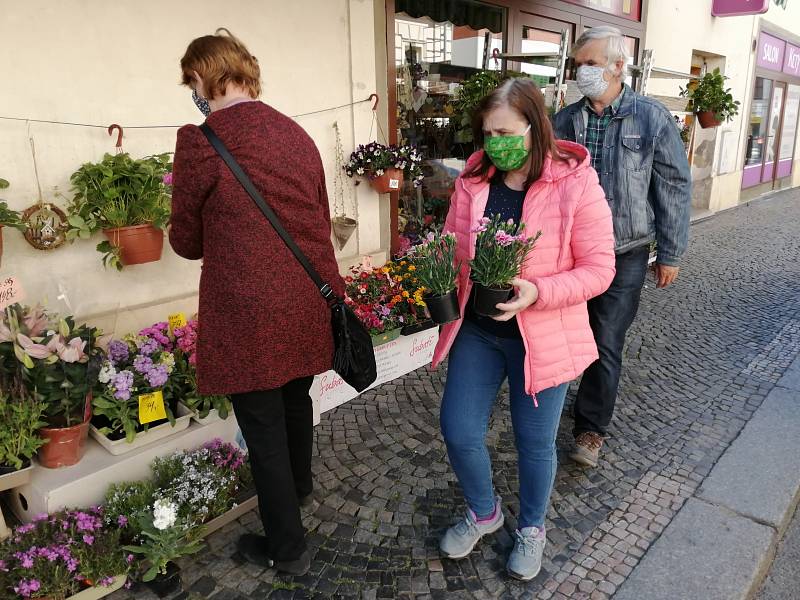 Také města na Kladensku konečně ožívají s příchodem zákazníků.