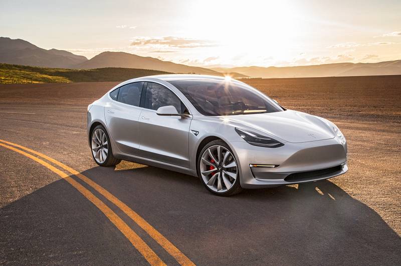 Tesla Model 3.