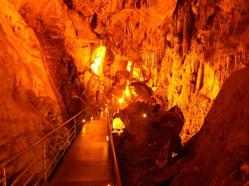 Alanya: jeskyně Dim Cave