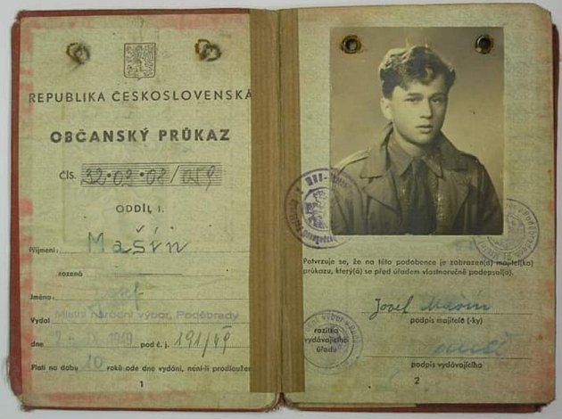 Občanský průkaz Josefa Mašína byl vydán v září 1948