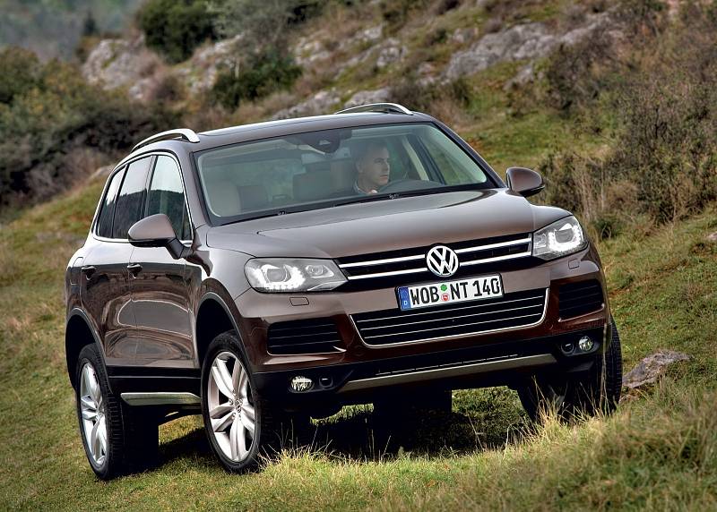 Volkswagen Touareg 2.0 TDI V6 DSG (2013). Výkon: 180 kW. Cena: 410 000 Kč