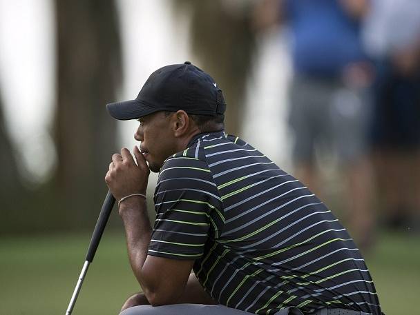 Tiger Woods při návratu ke golfu nezáří