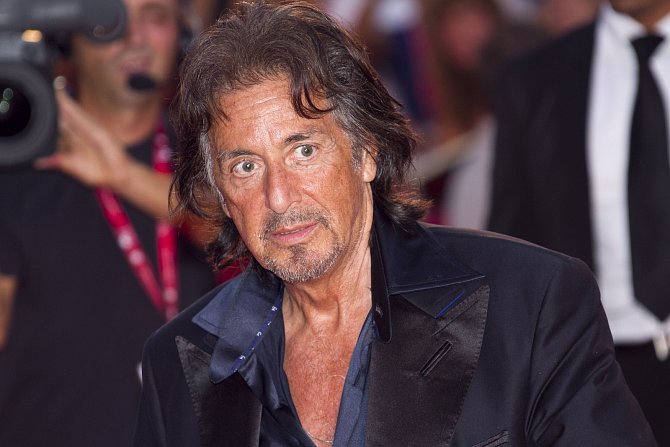 Al Pacino se v 83 letech stal počtvrté otcem.