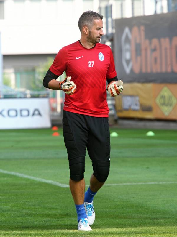 Brankář Mladé Boleslavi Miroslav Miller na tréninku před zápasem s Lyonem.