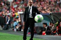 Trenér Roberto di Matteo.