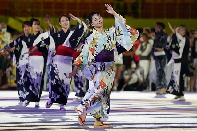 Závěrečný ceremoniál, při němž byly ukončeny XXXII. letní olympijské hry v Tokiu.