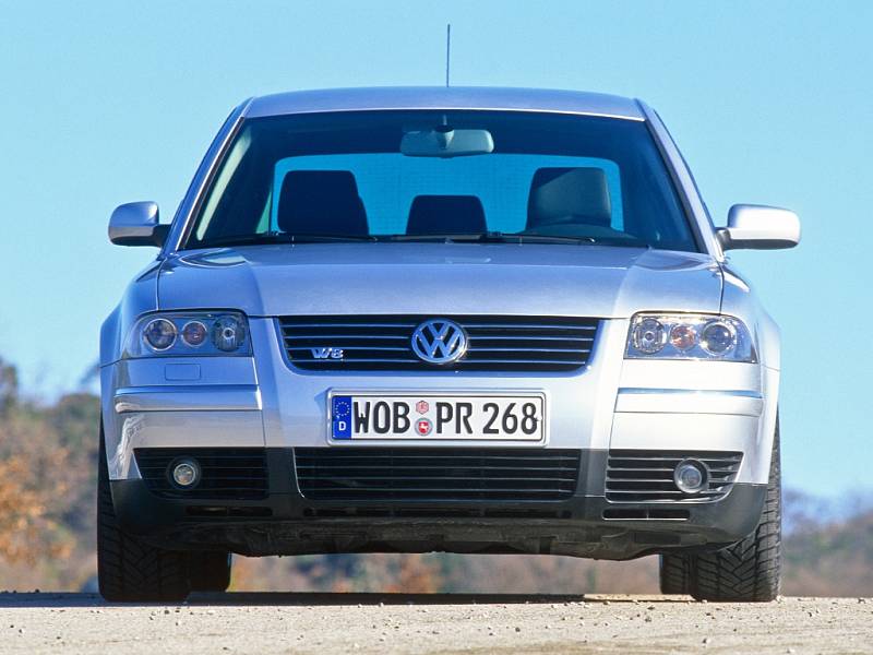 Volkswagen Passat (B5).