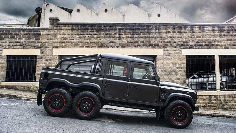 Kahn Design Flying Huntsman 6x6 Pick-up.