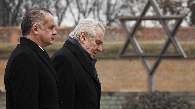 Prezident Miloš Zeman a slovenský prezident Andrej Kiska společně navštívili 26. ledna Terezín.