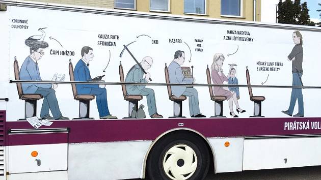 Vězeňský volební autobus Pirátů