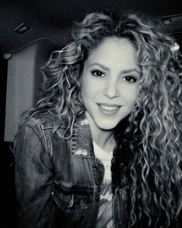 Shakira, přítelkyně Gerarda Piquého.