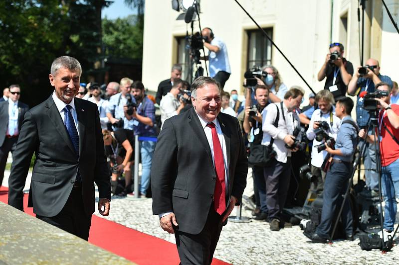 Premiér Andrej Babiš a Mike Pompeo